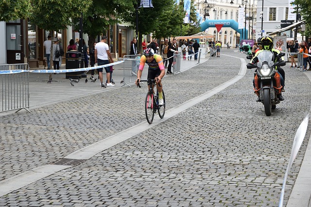 前景扑朔迷 前景扑朔迷